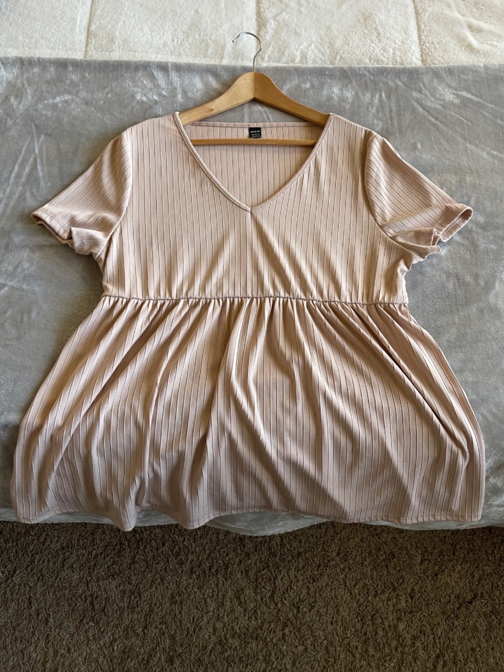 Maternity Top - Picture 2 of 4